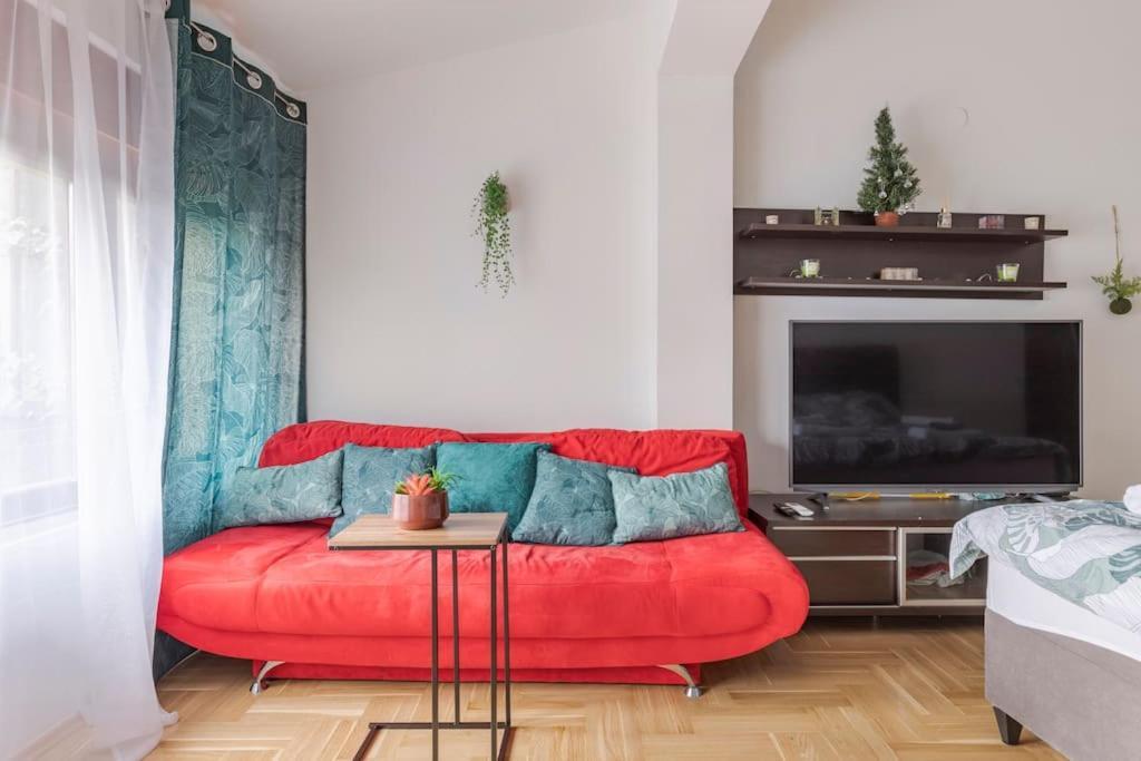 Warm House Full Of Green Ambient,Joy And Comfort Zagreb Exterior photo
