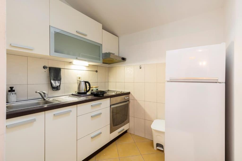 Warm House Full Of Green Ambient,Joy And Comfort Zagreb Exterior photo