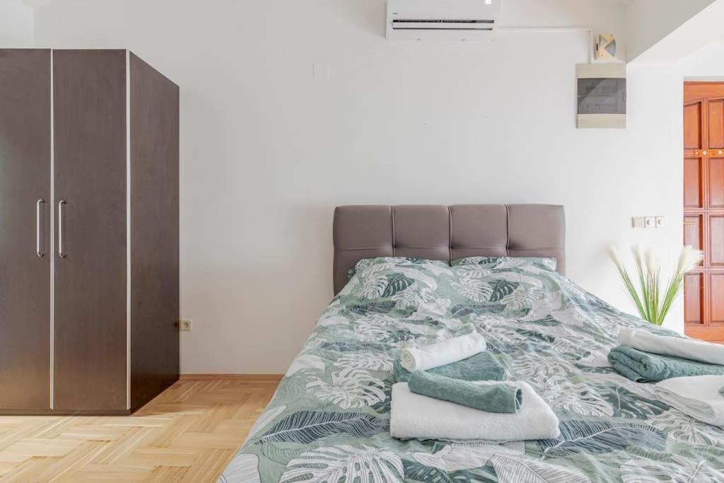 Warm House Full Of Green Ambient,Joy And Comfort Zagreb Exterior photo